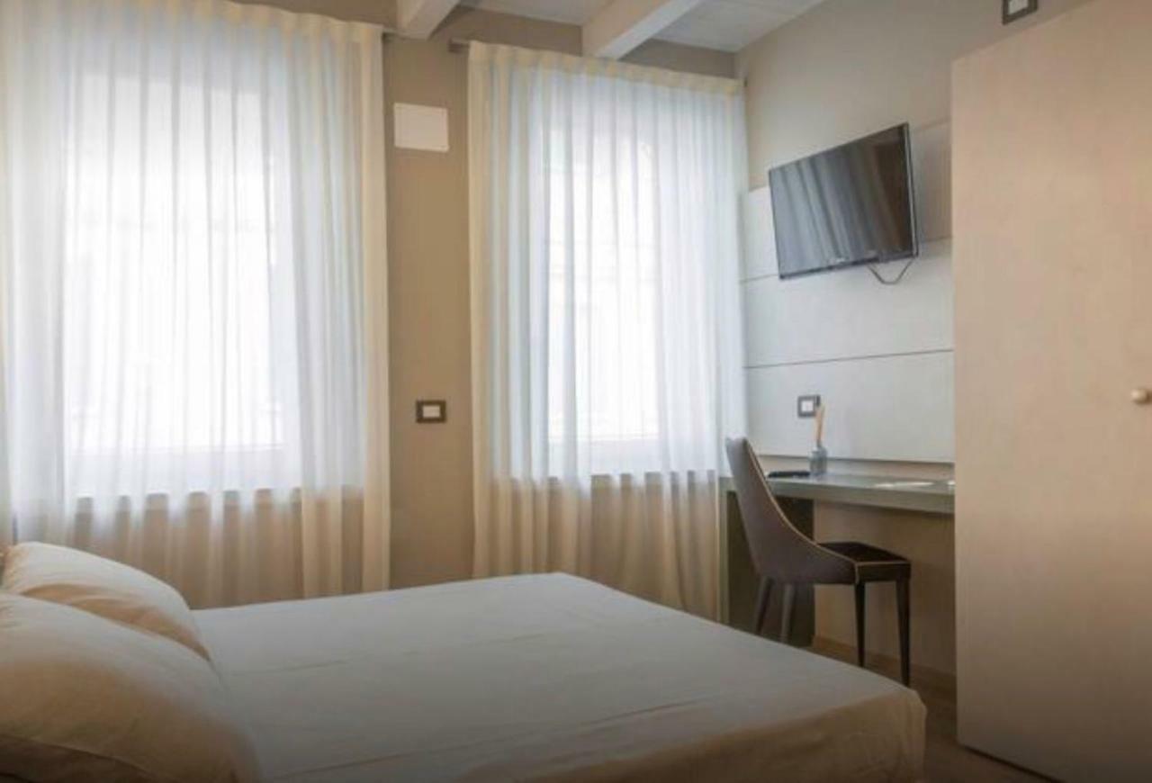 Accademia 21 Bed & Breakfast Mantova Exterior photo